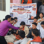 पोखरी महाविद्यालय में ABVP की भूख हड़ताल समाप्त होने के दौरान छात्र नेता और प्रशासनिक अधिकारी